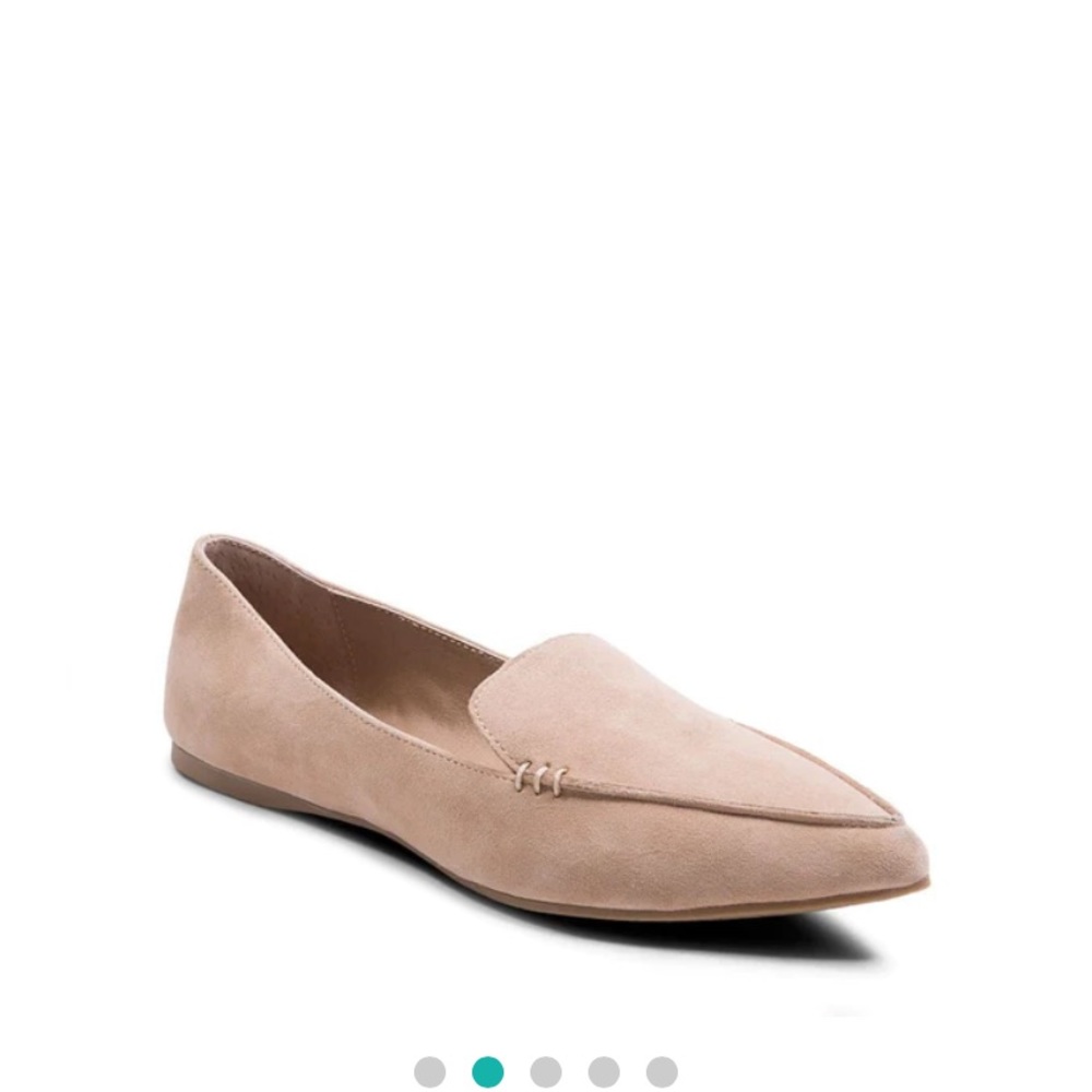 STEVE MADDEN Pointed Toe Flats in Tan Suede, Size 8.5